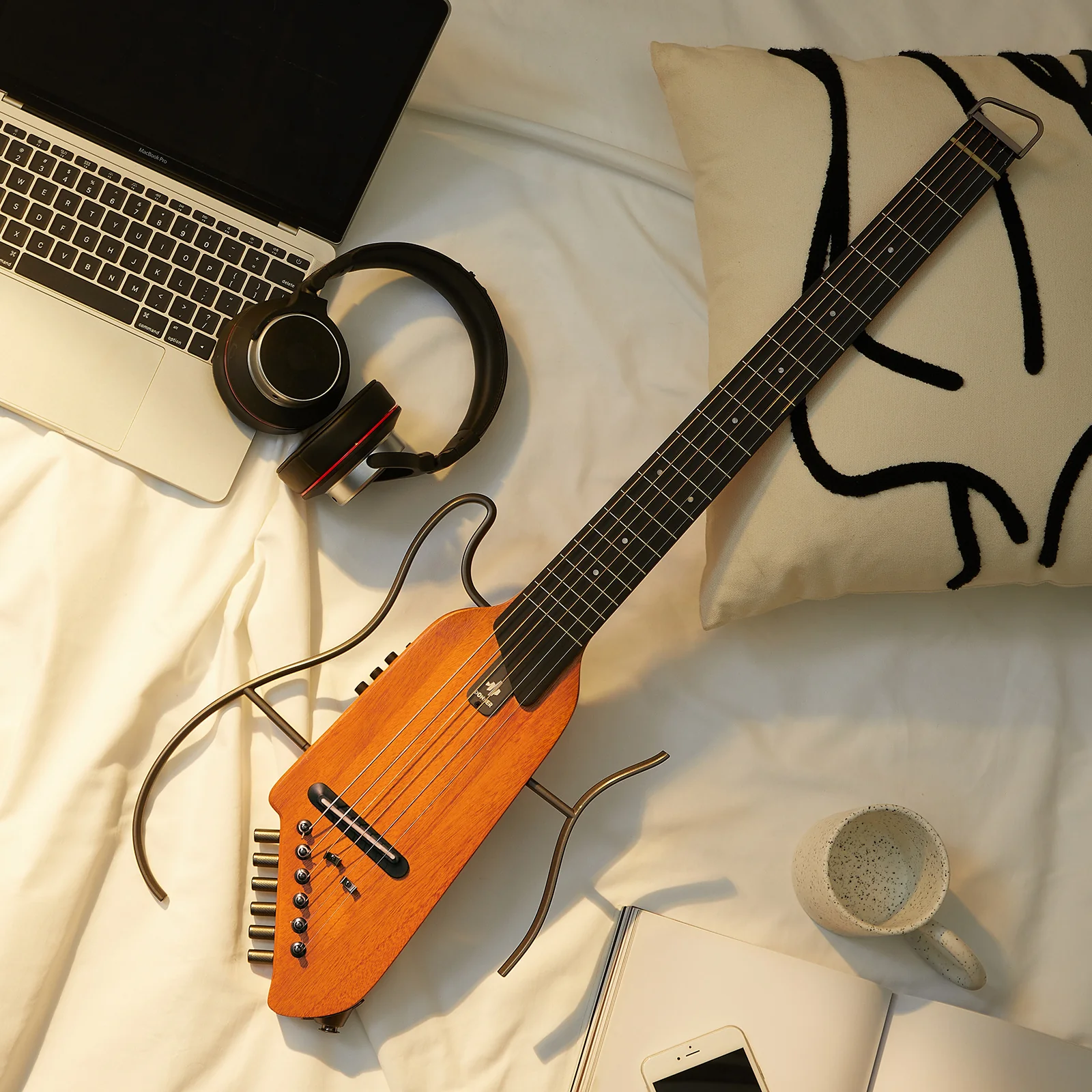 Donner HUSH™ I EVO2 Ultraleicht Unterwegs Reisegitarre - Image 58